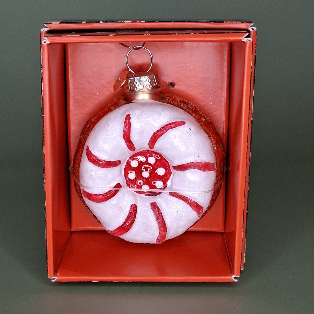 John Derian for Taget COOKIE Glass Ornament Christmas Holiday 2025 New in Box